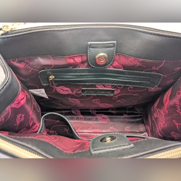 Betsey Johnson White Rose Quilted Faux Leather 3 Compartment Shoulder Tote Bag - Picture 11 of 14